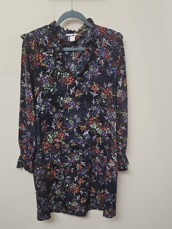 H&M Dresses & Skirts - H&M Floral Ruffle V-Neck Mini‎ Dress Size 10 Navy Multicolor Long Sleeve